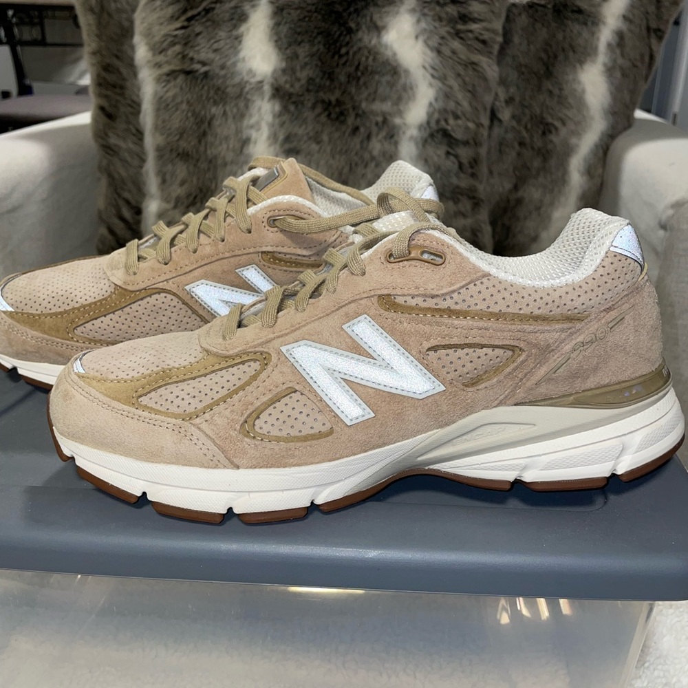 Men’s ORIGINAL 990’s (tan) size 9